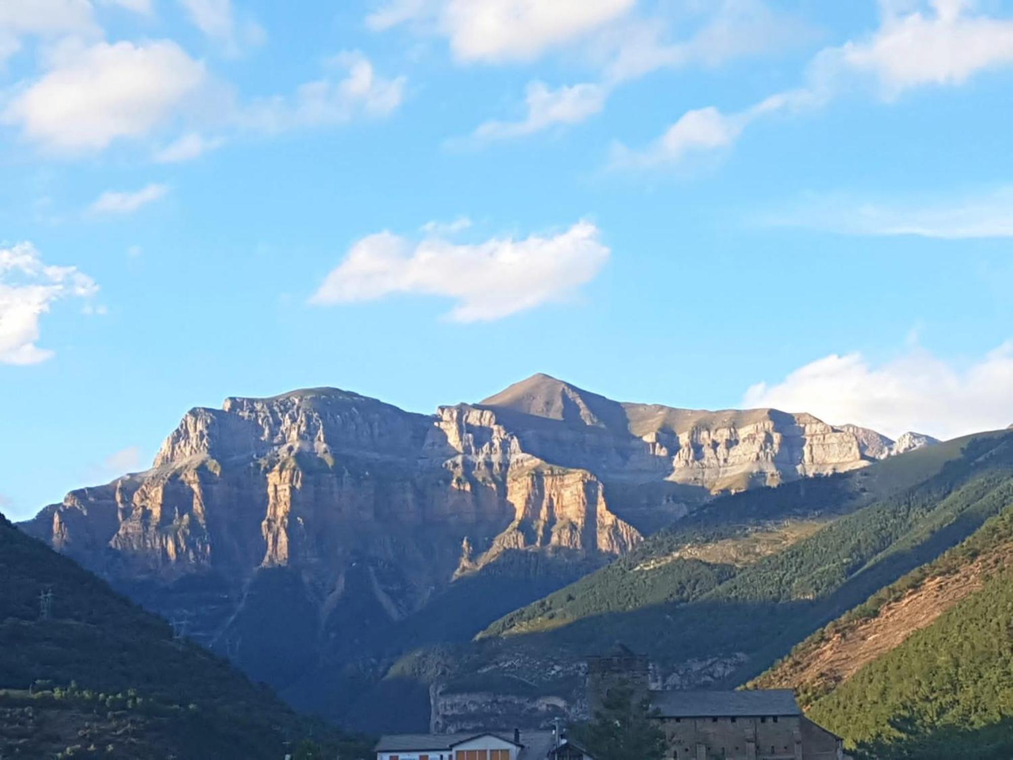 Casa Rural Calzon Ordesa Oto Εξωτερικό φωτογραφία